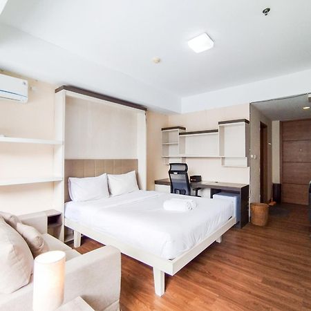 Simply And Comfy Studio Room Apartment Beverly Dago By Travelio Бандунг Екстериор снимка