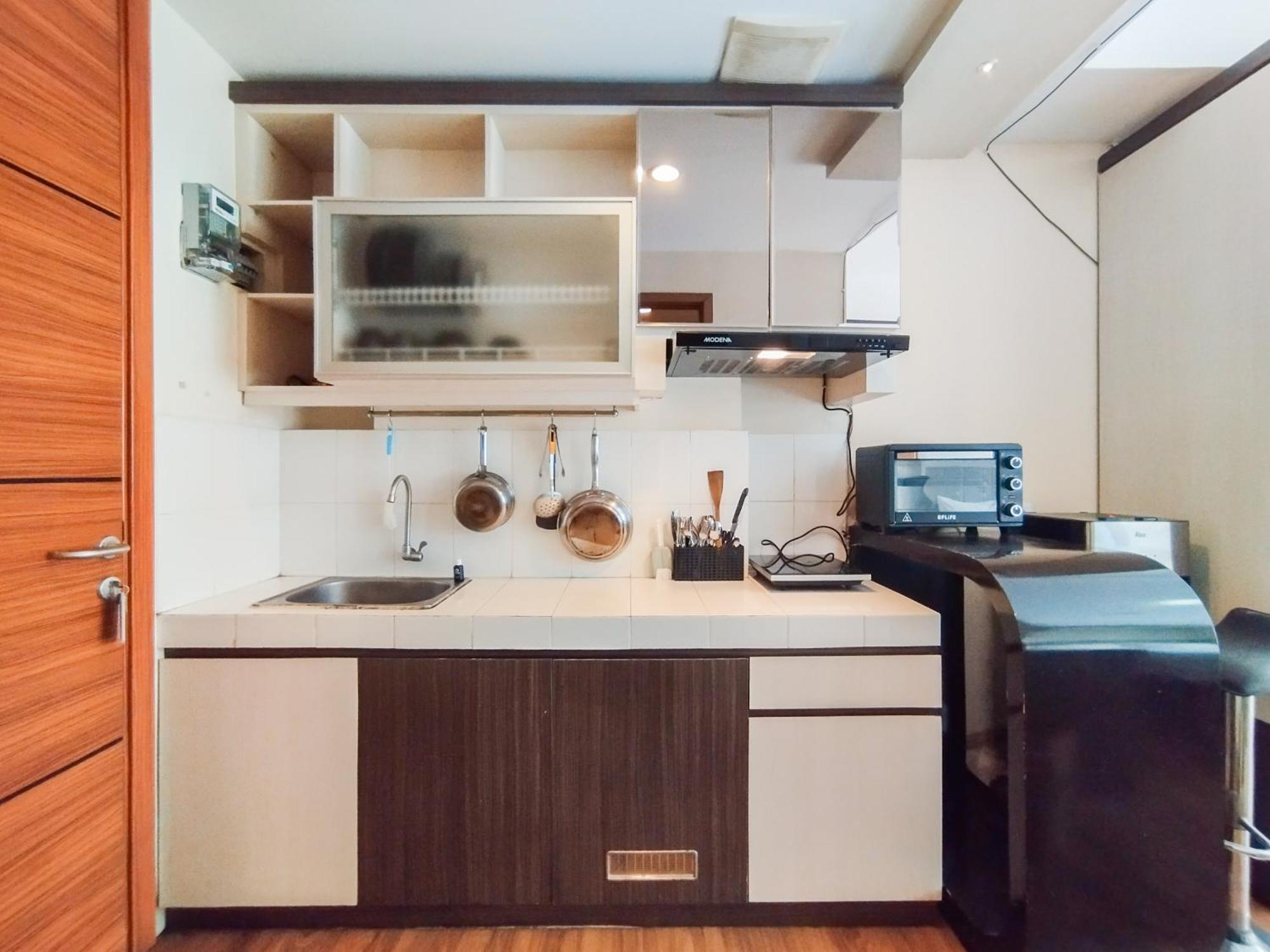 Simply And Comfy Studio Room Apartment Beverly Dago By Travelio Бандунг Екстериор снимка