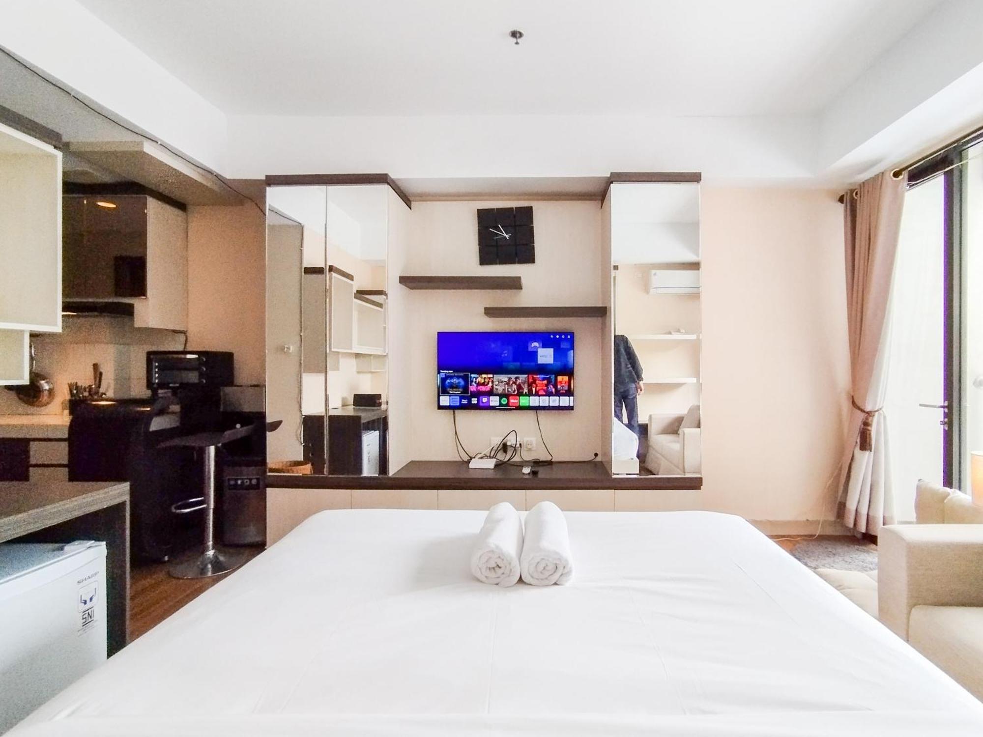 Simply And Comfy Studio Room Apartment Beverly Dago By Travelio Бандунг Екстериор снимка