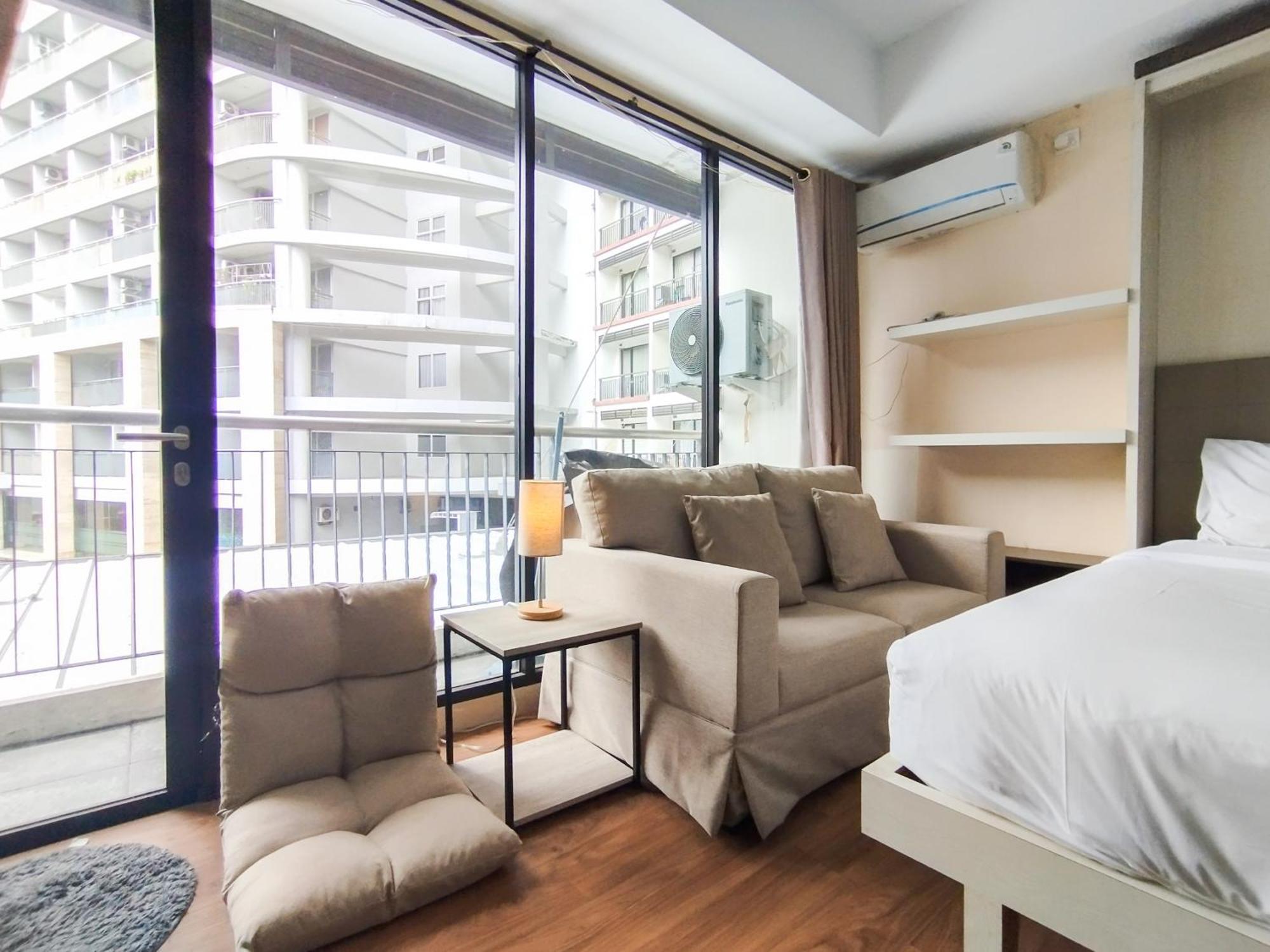 Simply And Comfy Studio Room Apartment Beverly Dago By Travelio Бандунг Екстериор снимка